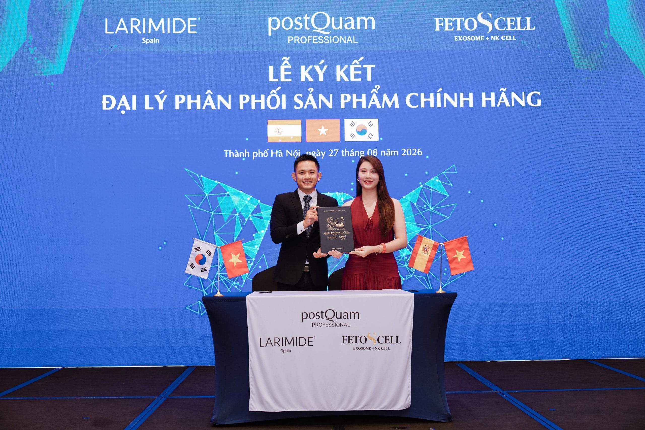Lễ ký kết hợp tác phân phối Larimide, PostQuam Professional và FetoScell tại Thu Hà Skincare Lab